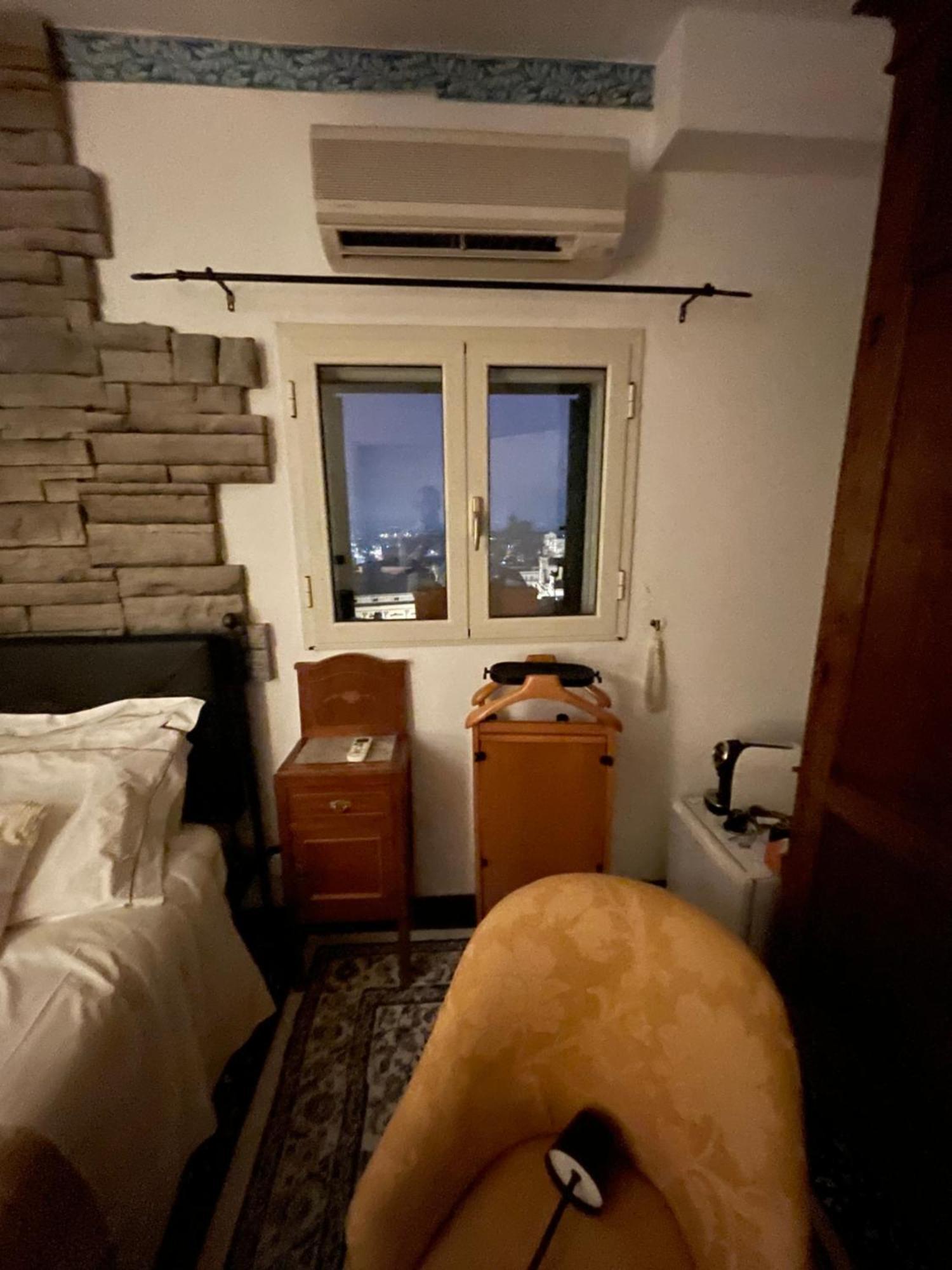 Casa Tipica Siciliana Patronale Tremetrisoprailcielo Con Vista, Colazione Interna In Terrazzo Panoramico