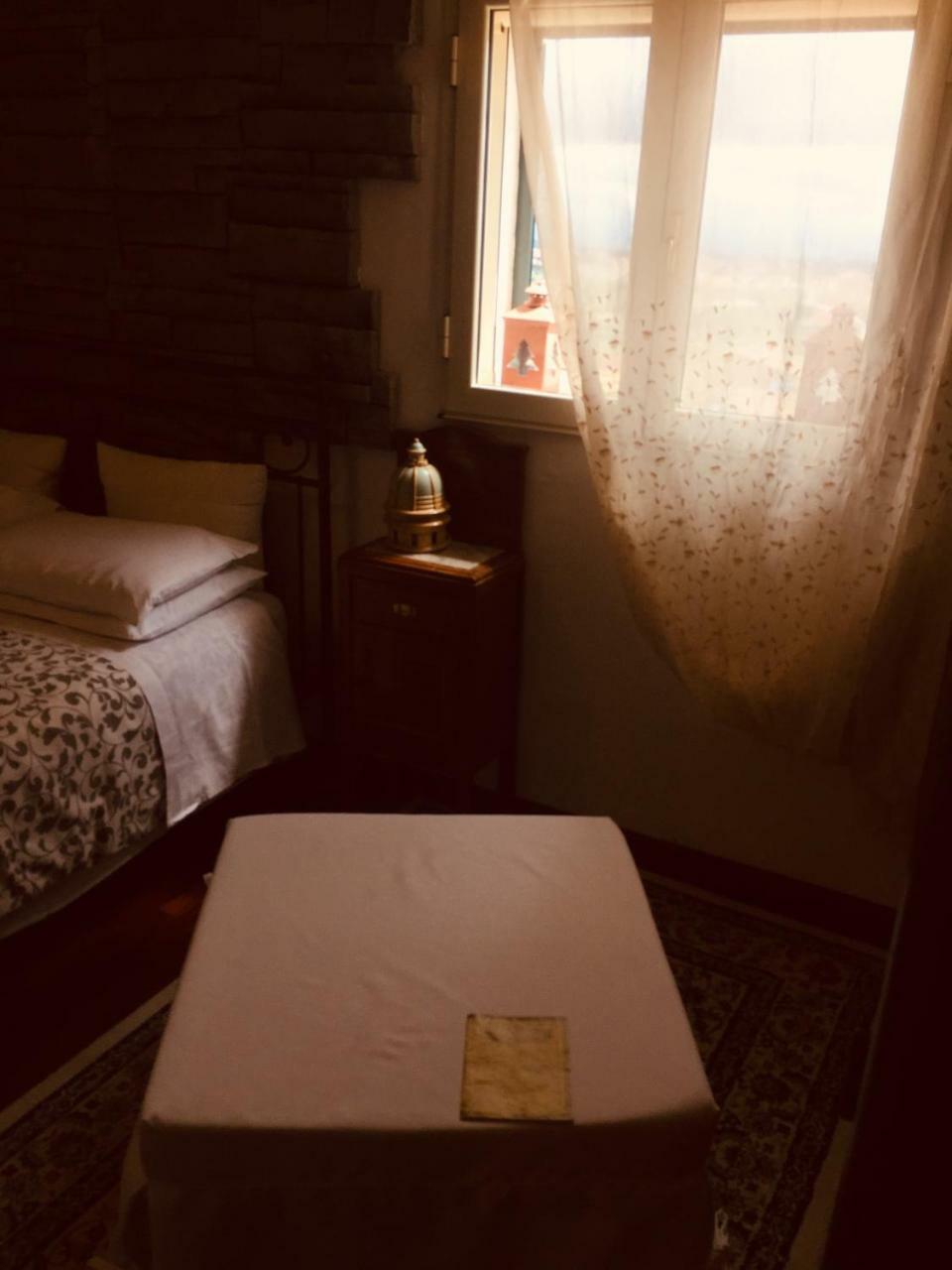 Casa Tipica Siciliana Patronale Tremetrisoprailcielo Con Vista, Colazione Interna In Terrazzo Panoramico 2* Caltagirone